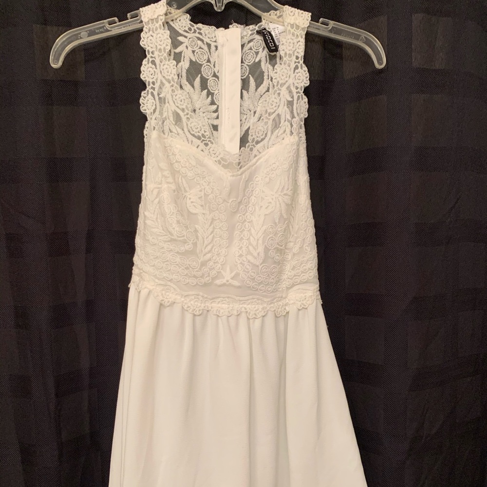 Cream colored lace short dress